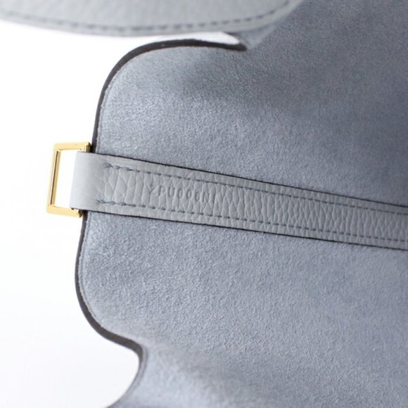 Hermes Picotin Lock MM 22 Handbag Blue Pale Gold Hardware Z Stamp Taurillon C... - Picture 8 of 10